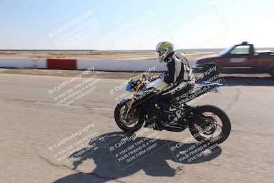 media/Nov-03-2025-Lets Ride (Mon) [[4d74c1c4d3]]/B Group/Grid/